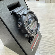 Load image into Gallery viewer, Casio G SHOCK 1997 x "Men in Black" Frogman Series ISO 200m DW-8200Z-1T