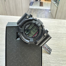Load image into Gallery viewer, Casio G SHOCK 1997 x "Men in Black" Frogman Series ISO 200m DW-8200Z-1T