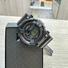 Load image into Gallery viewer, Casio G SHOCK 1997 x "Men in Black" Frogman Series ISO 200m DW-8200Z-1T