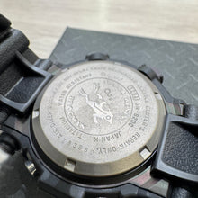 Load image into Gallery viewer, Casio G SHOCK 1997 x "Men in Black" Frogman Series ISO 200m DW-8200Z-1T