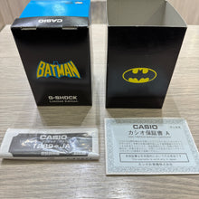 Load image into Gallery viewer, Casio G SHOCK 2007 x "DC Comics" "Batman Dark Knight" Japan Exclusive Model DW-6900BBAT