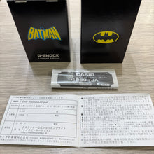 Load image into Gallery viewer, Casio G SHOCK 2007 x "DC Comics" "Batman Dark Knight" Japan Exclusive Model DW-6900BBAT