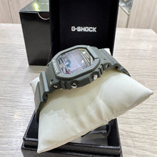 Load image into Gallery viewer, Casio G Shock 2005 Takuya Kimura Used in Japanese Movie "HERO" Super Rare DW-5600FS-3JF