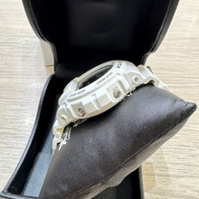 Load image into Gallery viewer, Casio G Shock x "ONE PIECE" DW-6900 Strawhat Crew White Limited Edition (WHITE)