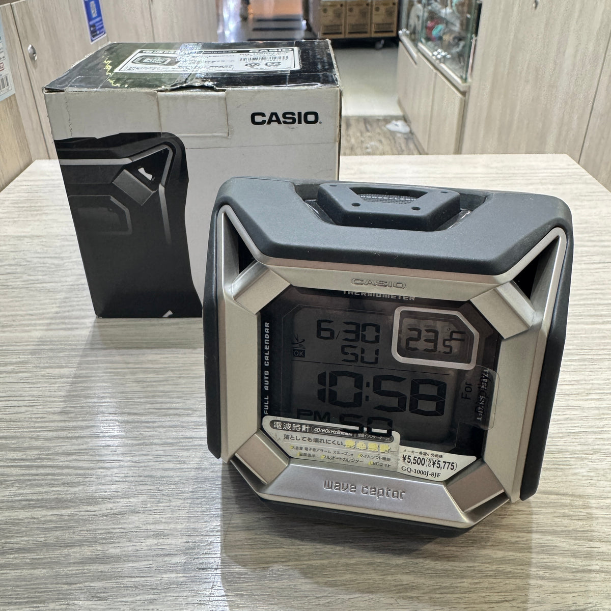 G-SHOCK型　目覚まし時計　CASIO GQ-1000J Amazon.co.jp: CASIO (カシオ) 目覚し時計 WAVE CEPTOR ウェーブ