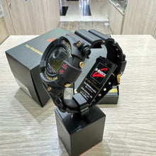Load image into Gallery viewer, Casio G SHOCK 2000 "7th Frogman Anniversary" Titanium Limited edition ISO 200m DW-8201NT-1JR
