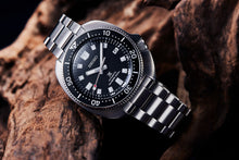 Load image into Gallery viewer, Seiko PROSPEX 2020 Vintage 6105 Diver's Watch Re-Craft SPB151J1 "CAPTAIN WILLARD"