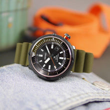 Load image into Gallery viewer, Seiko 2020 PROSPEX "STREET SERIES" (Green) Solar Power SNE547P1