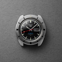 Load image into Gallery viewer, SEIKO 5 Sports 2024 SKX Series 1968 Recreation Model &quot;Pepper Black&quot; Limited Edition Caliber 4R36 SRPL05K1