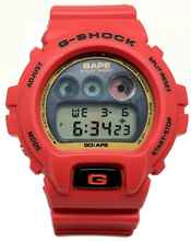 Load image into Gallery viewer, Casio G SHOCK x &quot;A BATHING APE&quot; BAPE DW-6900 NIGO® (RED PACKET) 2007 Limited Edition