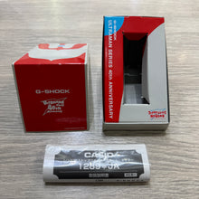 Load image into Gallery viewer, Casio G shock 2006 x "Ultraman" 40th Anniversary Japan Exclusive Limited Edition DW-6900FS