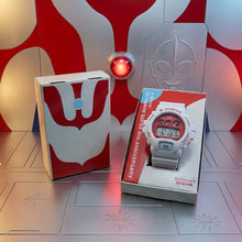 Load image into Gallery viewer, Casio G shock 2006 x "Ultraman" 40th Anniversary Japan Exclusive Limited Edition DW-6900FS