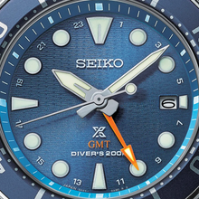 Load image into Gallery viewer, Seiko PROSPEX 2023 Seascape &quot;SUMO&quot; Solar Power GMT Diver&#39;s Watch Caliber 5K65 SFK001J1
