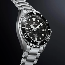 Load image into Gallery viewer, Grand Seiko Evolution 9R Collection &quot;Ushio Tide&quot; Spring Drive Diver&#39;s watch Caliber 9RA5 SLGA015